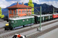 3014convoy.jpg (141167 byte)