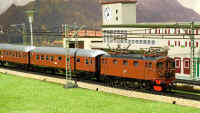 3030convoy.jpg (124720 byte)